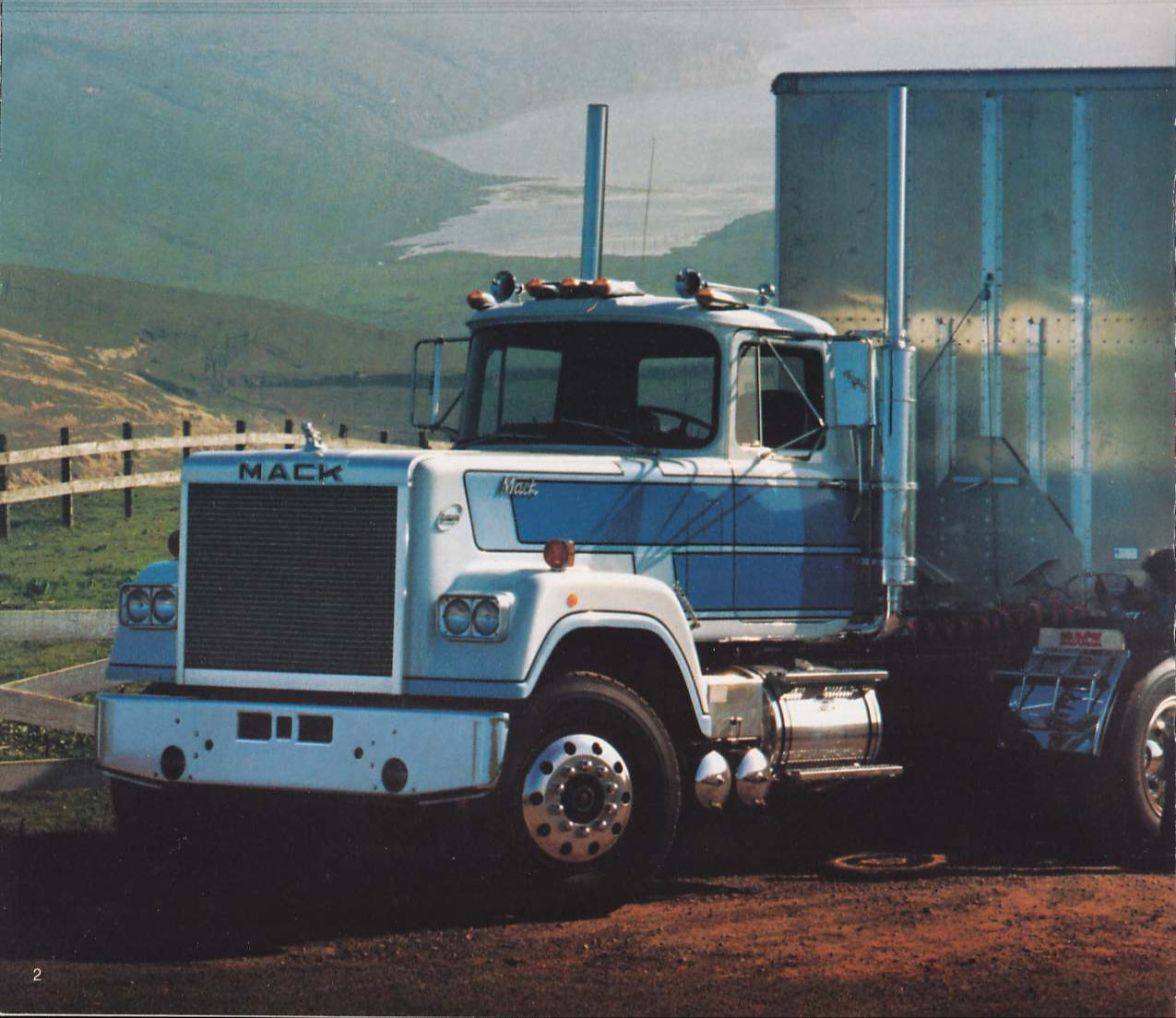 MK102 - Mack Superliner Truck Decal Stripes