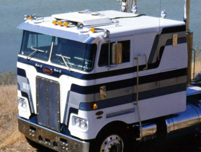 PB126 - Peterbilt Decal Stripes