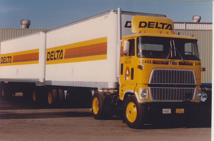 Delta Lines (1980's Style) Model Decals