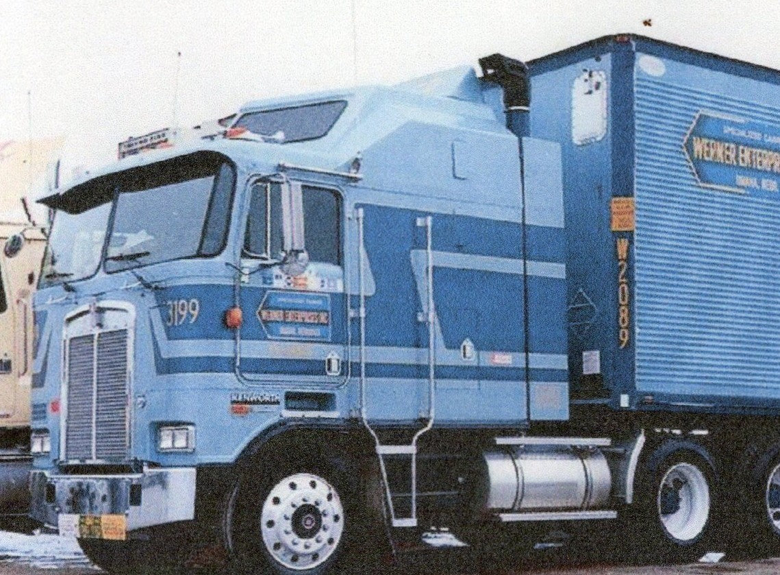 KW142 - Kenworth Cabover Decal Stripes