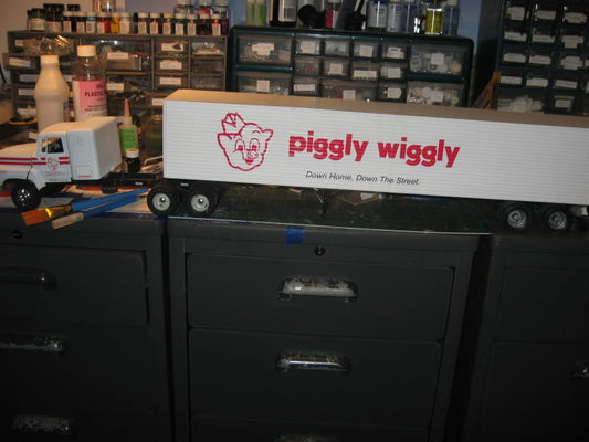 Piggly Wiggly Model Decals